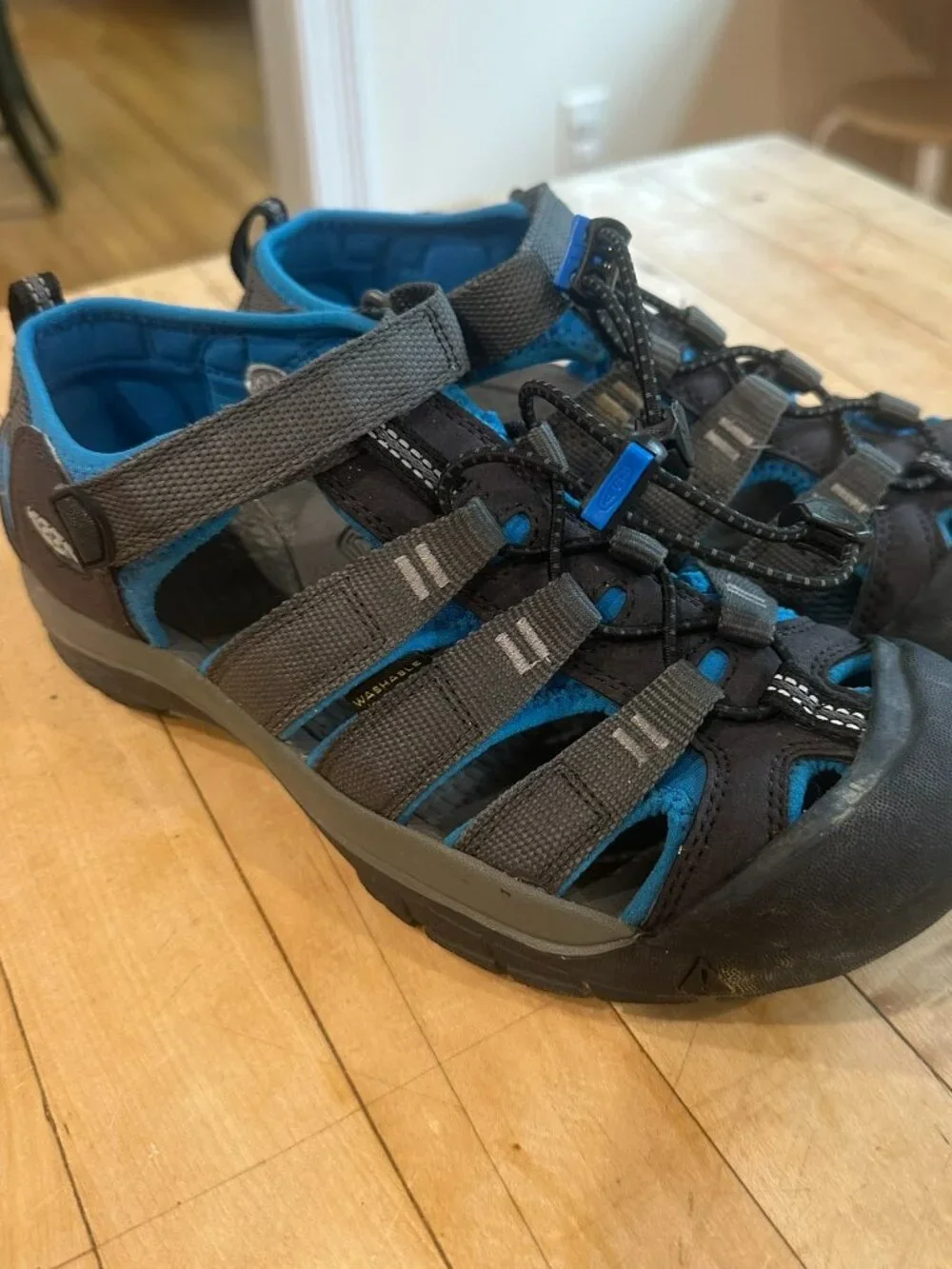 KEEN Newport H2 Hiking Sandals Big Kid Size 5 Unisex Girls Boys